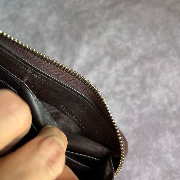 GUCCI Vintage Embossed Leather Bree Zip Around Long Wallet Brown - Picture 11 of 12